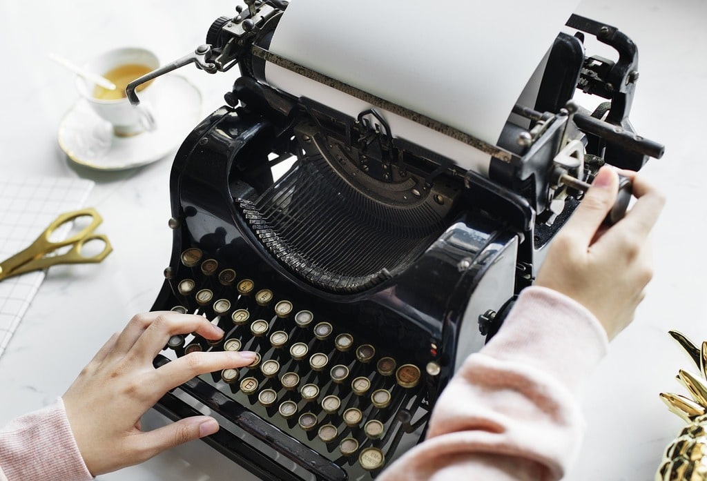 Lire la suite à propos de l’article Réinventer l&rsquo;écriture de livres avec l&rsquo;aide de l&rsquo;IA